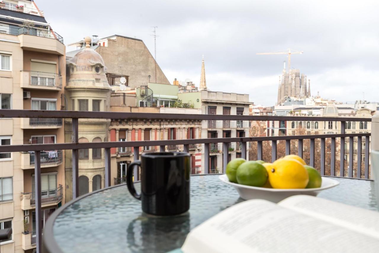 Heart Of The City Sunny With Iconic Terrace View Barcelona Bagian luar foto
