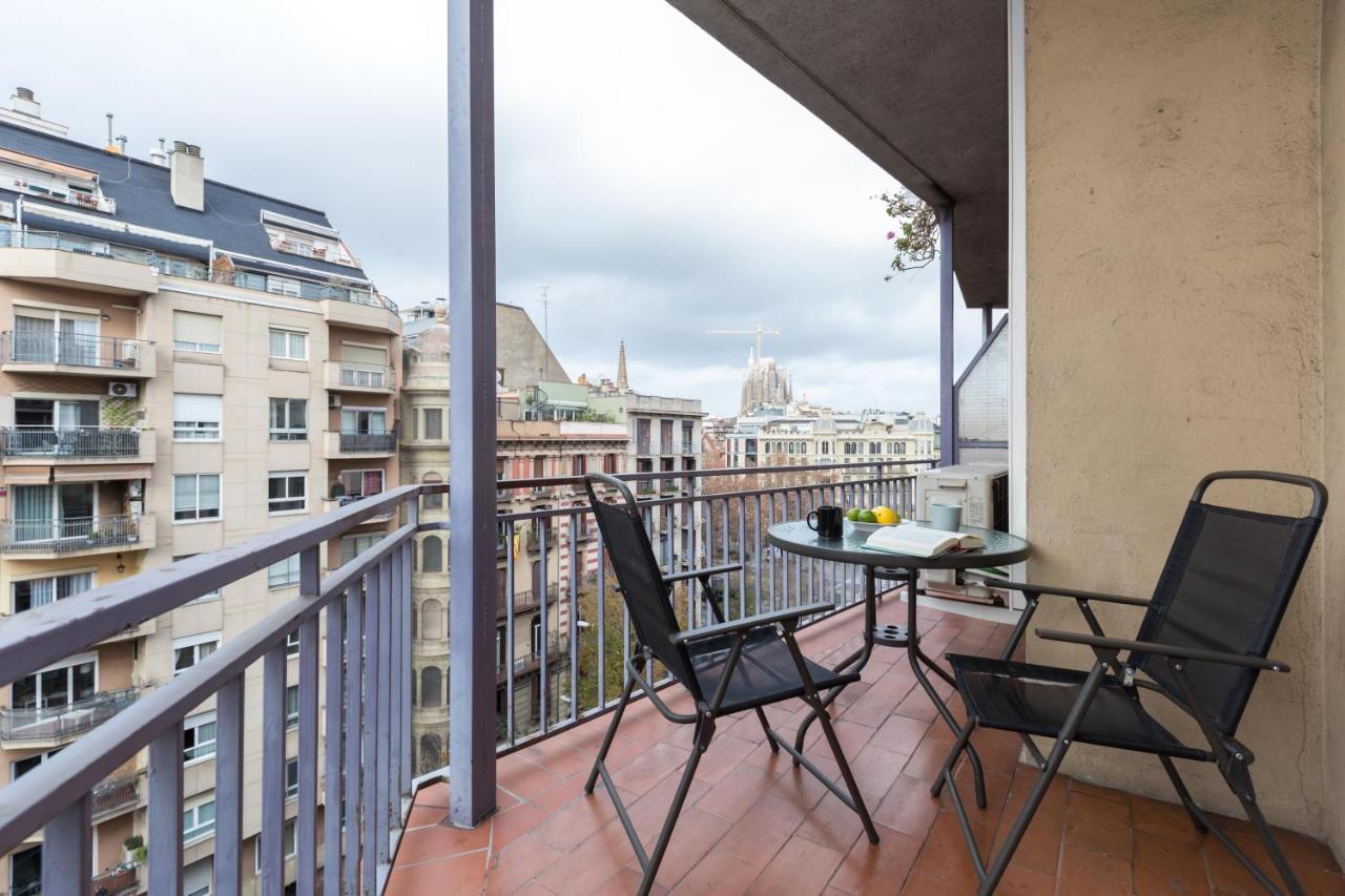 Heart Of The City Sunny With Iconic Terrace View Barcelona Bagian luar foto
