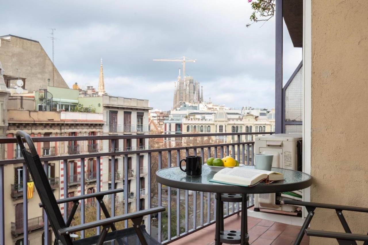 Heart Of The City Sunny With Iconic Terrace View Barcelona Bagian luar foto