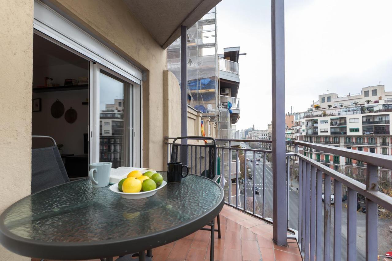 Heart Of The City Sunny With Iconic Terrace View Barcelona Bagian luar foto